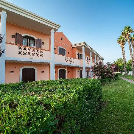 Th - Le Castella Village 4*
